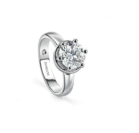 ダイヤの指輪で婚約の証を！ダミアーニブライダルシリーズから名品を紹介