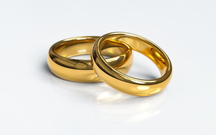 結婚指輪との違い